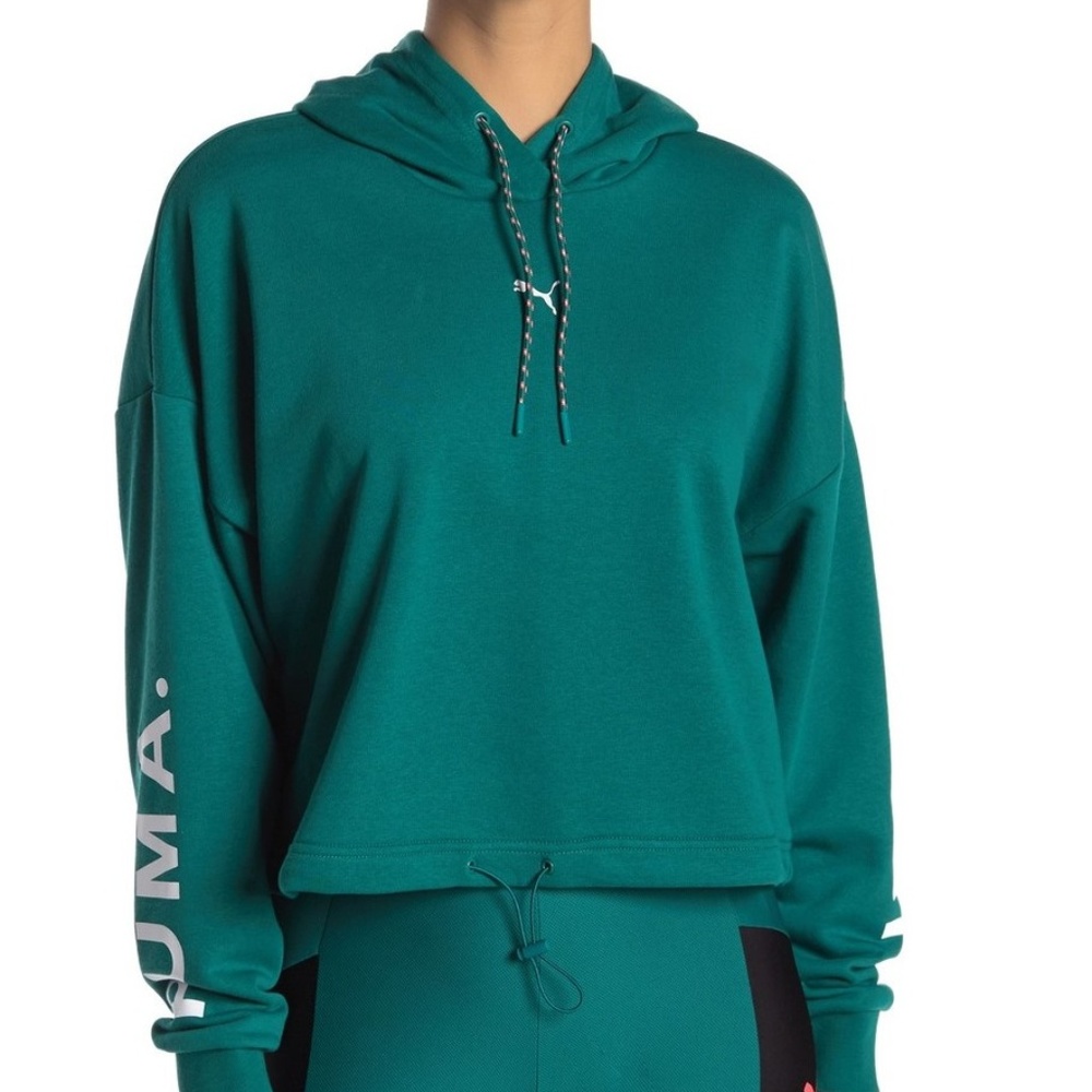 Woman's Puma chase cropped hoodie